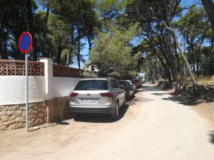 Els veïns del Riuet a Sant Martí d'Empúries exploten contra els banyistes