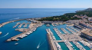 Mor una submarinista de 57 anys al port de la Clota de l'Escala