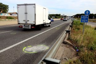 Mor atropellada per un camió una dona que caminava de matinada per l'A-2 a Riudellots