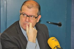 Zaragoza diu que Pluma ha de fer com Mascarell i tornar el carnet del PSC