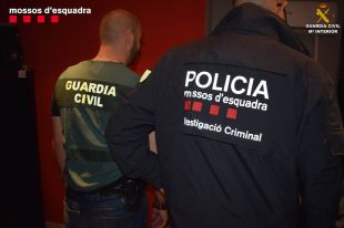 Almenys un detingut a Riudarenes en un operatiu contra el tràfic de drogues a Catalunya