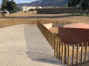 Troben restes de la muralla de la Ciutadella de Roses a la Riera de la Trencada