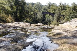 Els ajuntaments amb gorgs afronten el repte d'evitar aglomeracions amb la covid-19