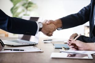 Com et pot ajudar un mba a trobar feina a Barcelona