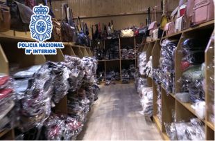 Desmantellat un clan familiar que falsificava roba en una nau de Torroella de Montgrí
