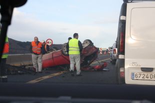 Un vehicle surt de la via a la C-25 i produeix cues de més de dos quilòmetres