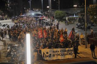Un miler de persones es manifesten a Girona contra l'empresonament dels CDR