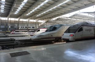 Com viatjar barat en tren, el mitjà més ràpid i respectuós amb el medi ambient