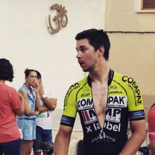 Mor el ciclista de 23 anys accidentat ahir a Santa Pau