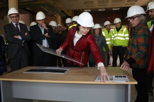 Montserrat Tura anuncia que aviat reprendrà la seva feina a l'Hospital de Palamós 