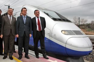 Mas insta Foment a complir els terminis perquè l'alta velocitat arribi a França d'una vegada