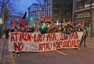 Una seixantena de persones es manifesten a Girona per protestar contra la reforma de les pensions