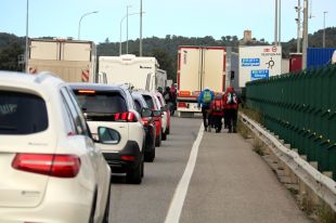 Els transportistes ja preparen la demanda conjunta contra el tall de l'AP-7
