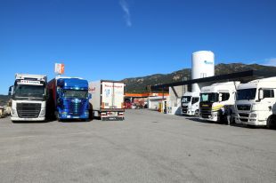Els transportistes xifren en 15 MEUR les pèrdues diàries pel tall a la Jonquera