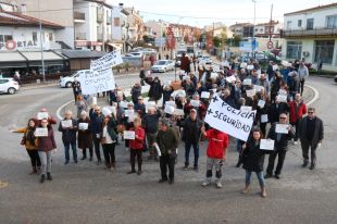 Els veïns d'Aiguaviva Parc veuen insuficient l'actuació contra el frau elèctric