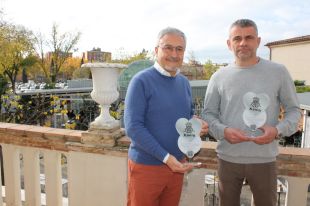 König impulsa una campanya solidària per a la recerca i lluita contra el càncer