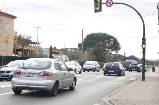 Territori proposa una rotonda a Llambilles per acabar amb les llargues cues