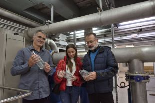L'Ajuntament repartirà més ampolles d'aigua de Figueres el proper dijous al mercat setmanal