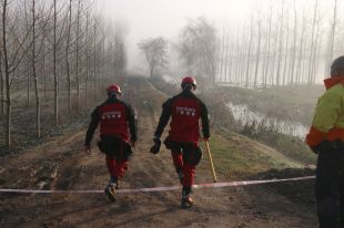 Troben enfonsat dins la séquia de Sils el tot terreny del jove desaparegut
