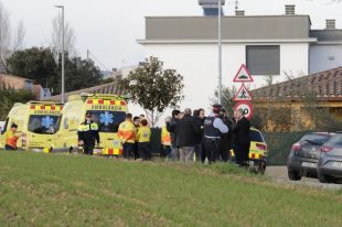 Troben dues nenes mortes en una casa de Vilobí d'Onyar i sospiten de la mare