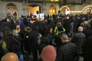 Convoquen a Girona una concentració contra la resolució de la JEC durant el debat d'investidura