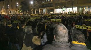 5.000 persones es manifesten a Girona l'endemà de la decisió de la JEC