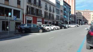 Figueres implantarà un sistema per a localitzar aparcaments disponibles amb el telèfon