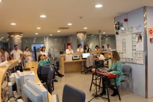 Música per ''humanitzar'' l'estada dels pacients a l'hospital Trueta de Girona 