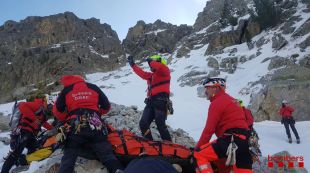 Un escalador ferit greu i tres de lleus en accidentar-se en una canal al Gra de Fajol