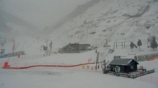 Vallter 2000 i Núria tanquen pel fort vent i la possibilitat d'allaus 