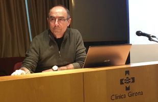 Uneixen l'estómac i el budell d'un pacient sense intervenció quirúrgica a Clínica Girona