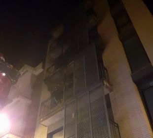 Una ferida crítica en un incendi en un pis de Girona