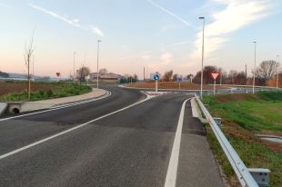 Finalitza la construcció de la nova rotonda de la GI-533 a Vilablareix 