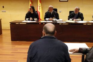 A judici per entrar en una la sala de jocs de l'Espai Gironès amb 600 euros falsos a la butxaca