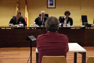 A judici per estafar més de 12.000 euros a una discapacitada que va conèixer en un web de cites 