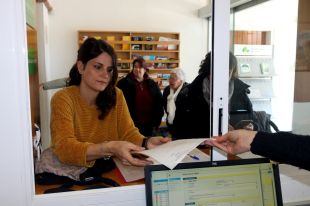 Un centenar d'AMPAs reclamen mantenir o recuperar la gestió dels menjadors escolars 