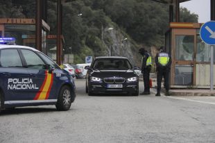Espanya reobre demà les fronteres amb la UE després de tres mesos de restriccions