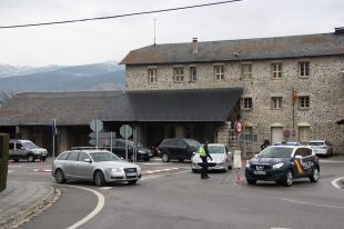 Els Agents Rurals enxampen a Puigcerdà un grup de persones que volien fer esquí de muntanya