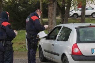 Set denunciats per trencar el confinament i fer una festa dins una antiga fàbrica abandonada