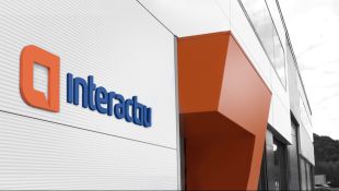 Una empresa de Cornellà del Terri ofereix webs i botigues virtuals gratuïtes durant el confinament