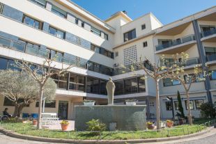 Disset avis de la Residència Santa Maria del Tura d'Olot han mort per coronavirus o amb símptomes compatibles