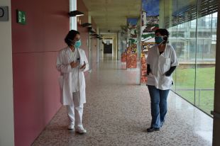 El risc de rebrot recula mentre s'estabilitza el nombre d'hospitalitzats a la regió de Girona