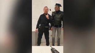 El vídeo de dos agents de la Policia Local de Salt amenaçant a qui trenqui el confinament motiva una investigació