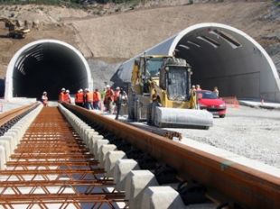 Red Eléctrica adjudica les obres del túnel transfronterer de la MAT a través dels Pirineus 