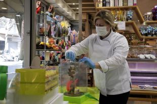 El debat de les mones de Pasqua a Girona: venda online, repartiment a domicili o ajornar la festa