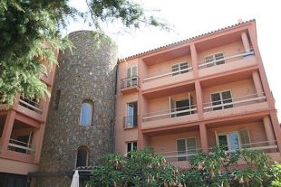 L'Exèrcit desinfecta la residència de Calonge 
