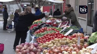Ripoll recupera el mercat de productes frescos amb mesures de seguretat per la covid-19