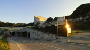 Abandonen un home ferit a l'hospital de Blanes i aquest acaba morint