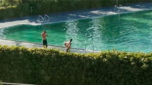 Identifiquen els joves que es van colar a la piscina de Figueres i encarar amb el personal de l'hospital