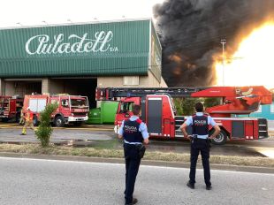 Els repetits incendis a la planta de reciclatge de Sarrià de Ter desemboca en una investigació policial